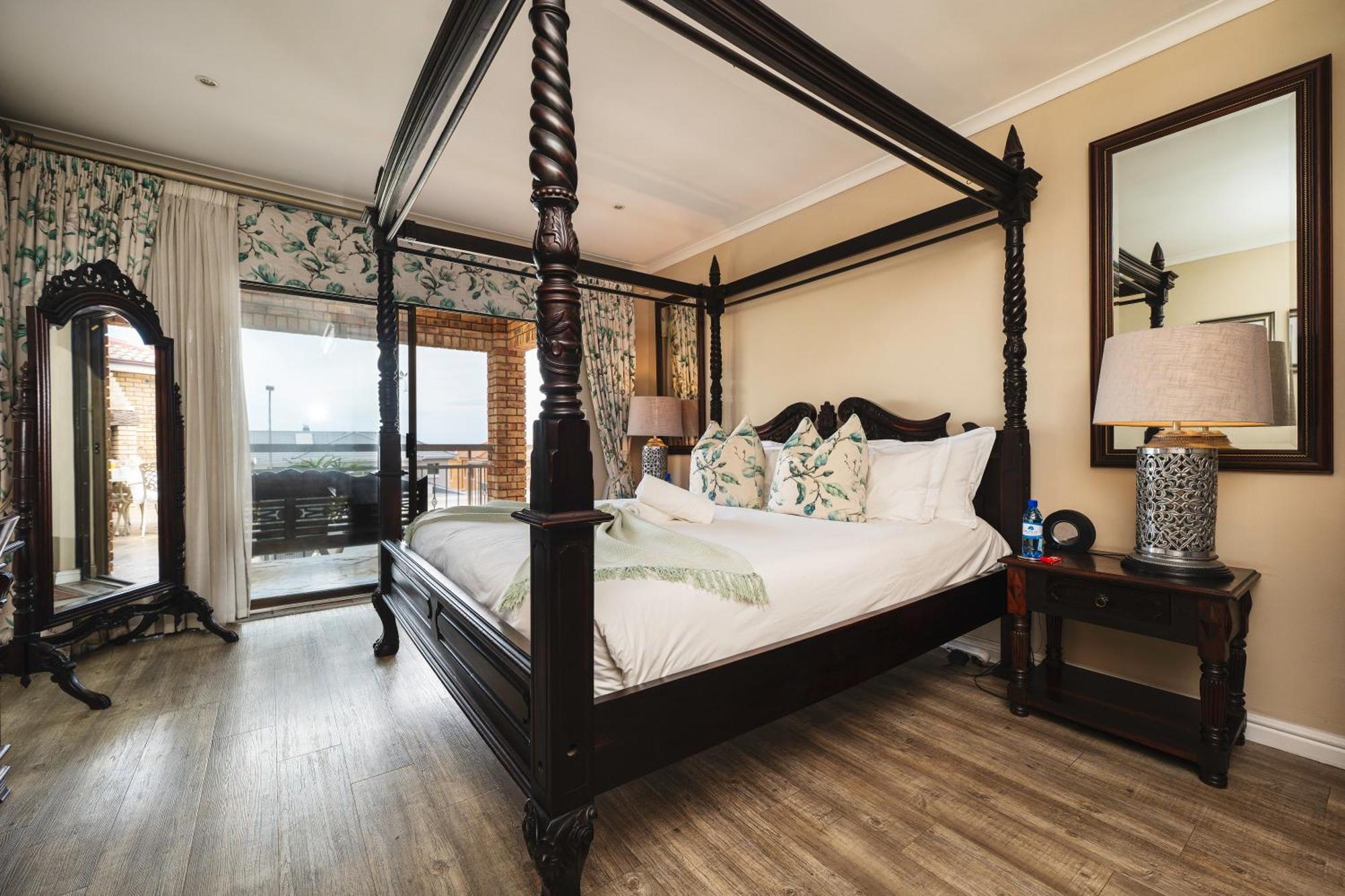 Nautilus Guesthouse Port Elizabeth Exterior photo